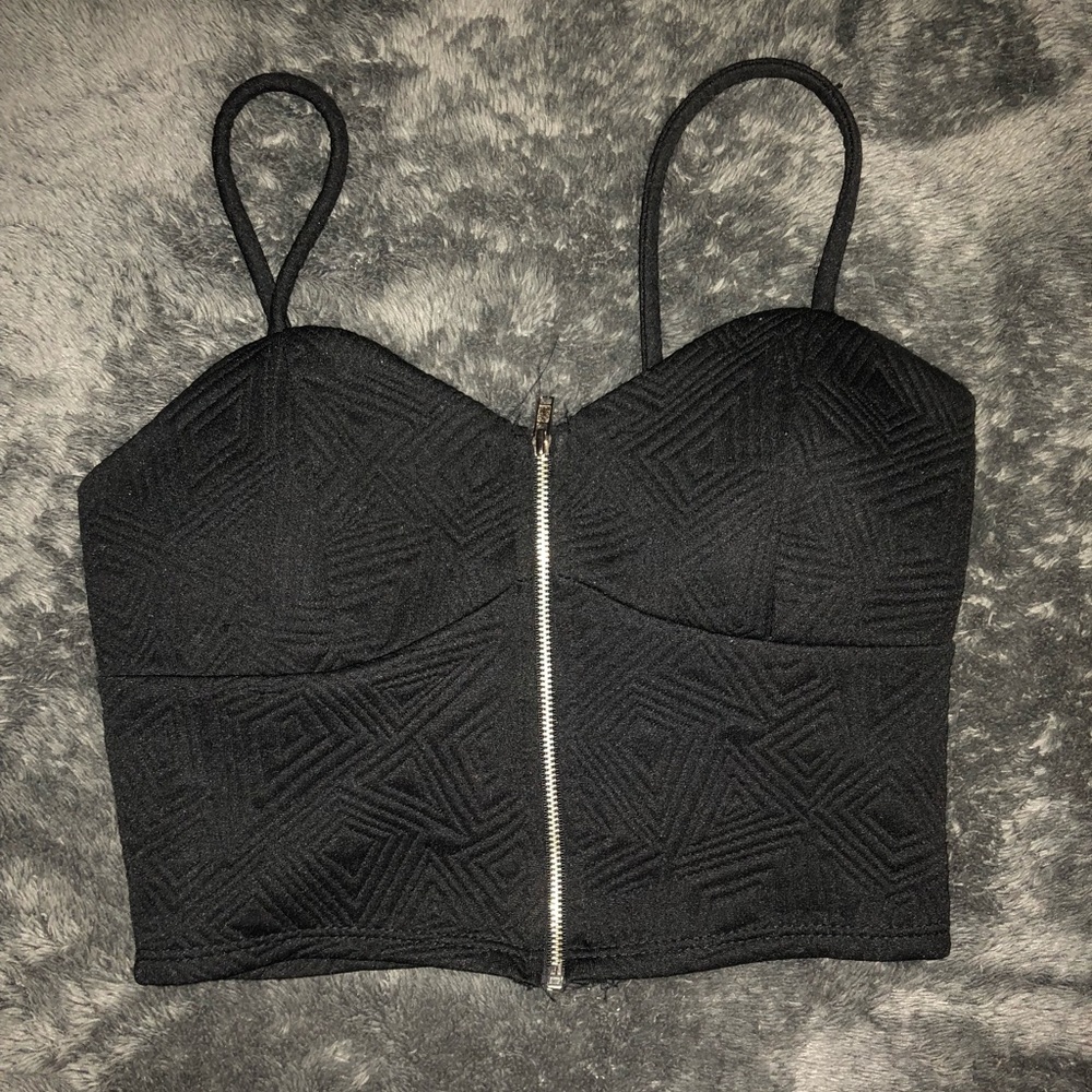 Push up black front zip crop top